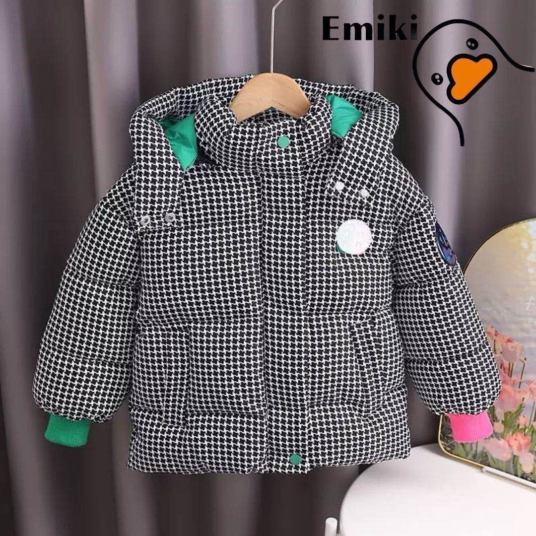 Демисезонная куртка Emiki черный