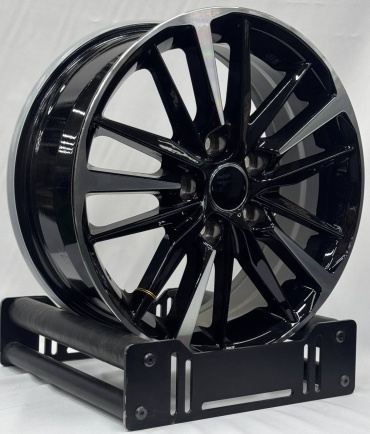Wheels 5342 6.5x16/5x114.3 D60.1 ET35 4 диска черный, серебристый