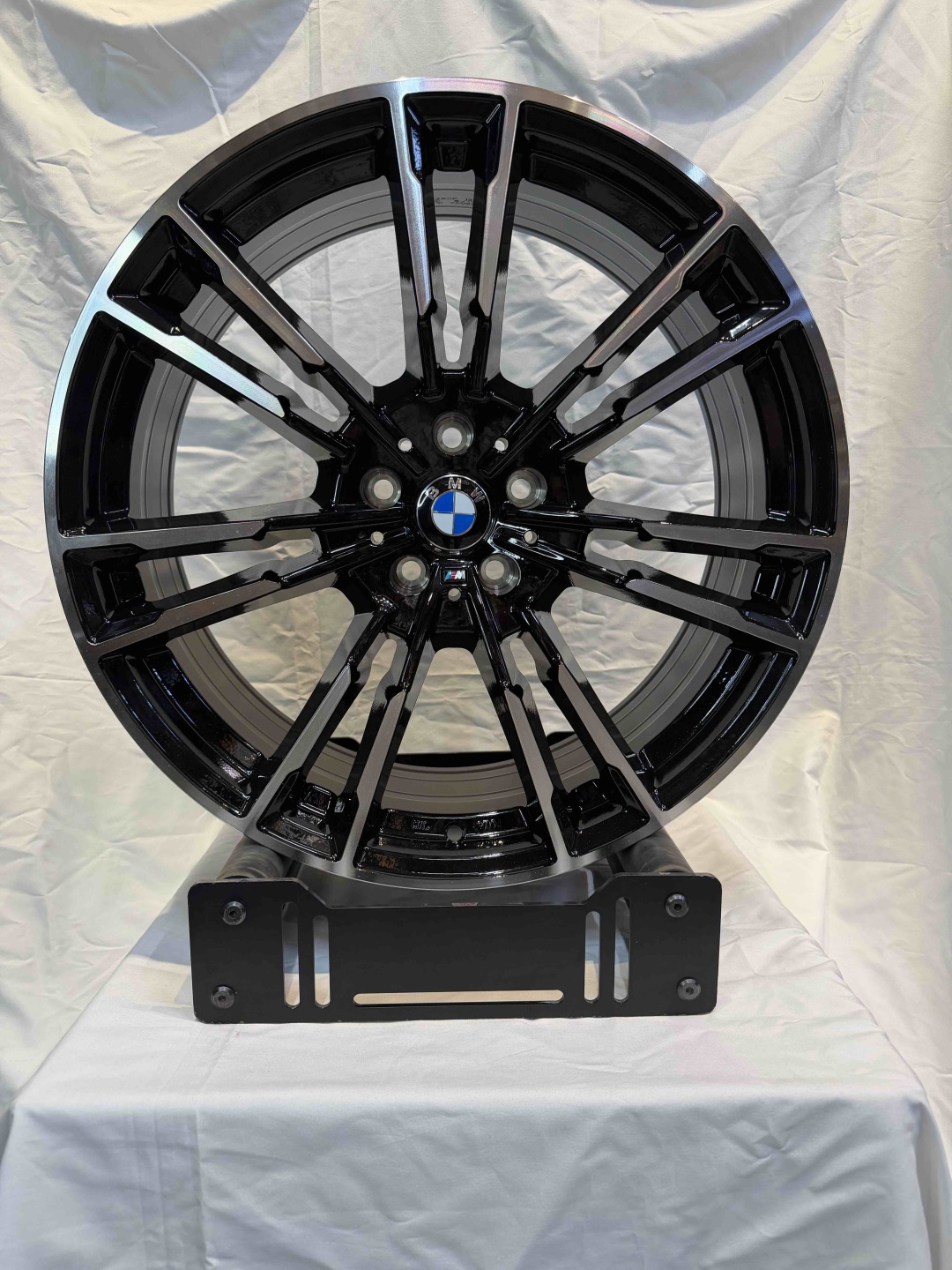 555 LA5380F12 8.5/10x20/5x112 D66.6 ET30.38 4 диска черный