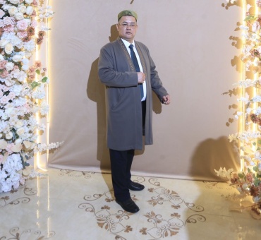 Национальный костюм хаки