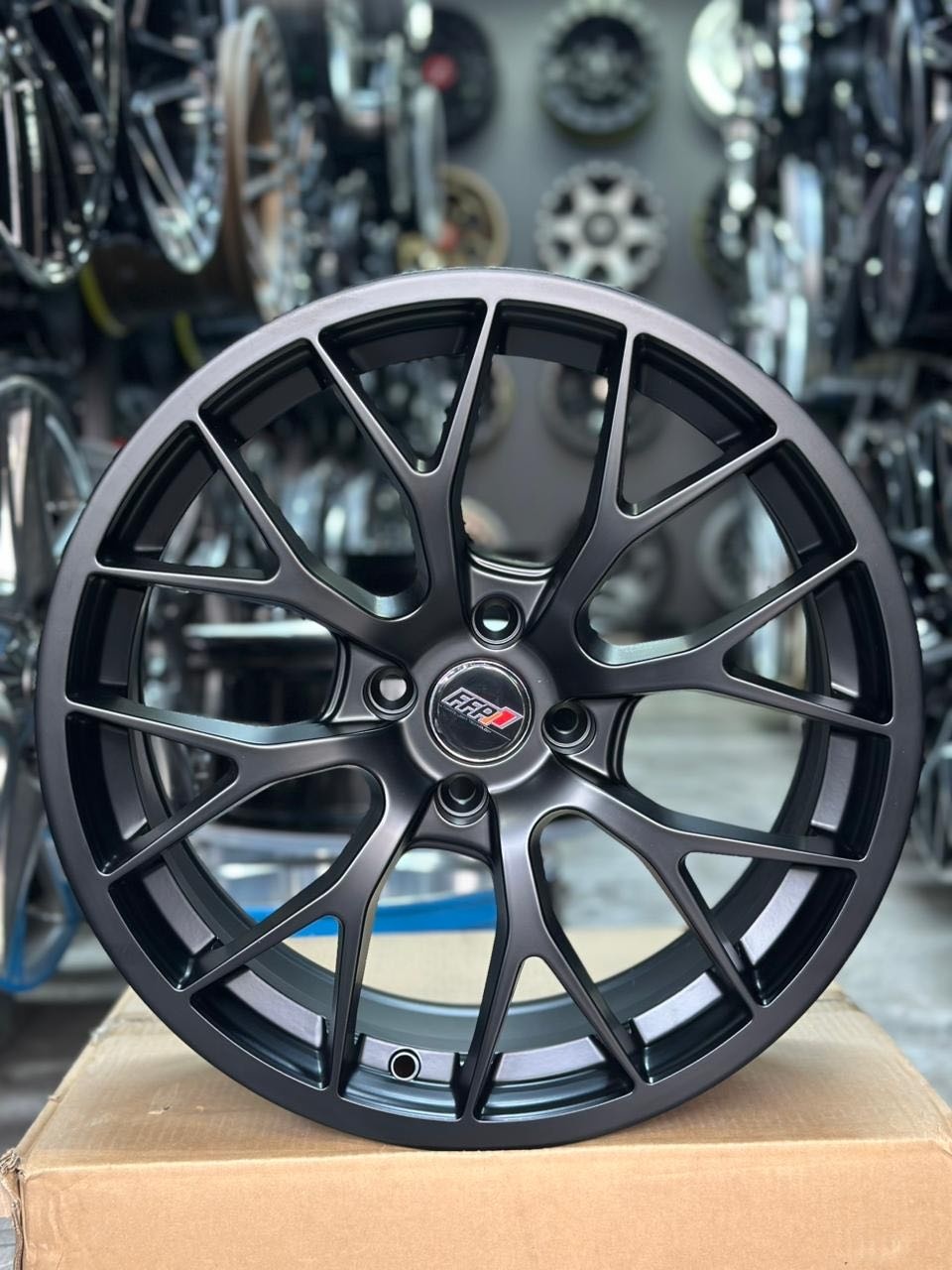 RNO 2011 bbb 7.5x17/4x100 D67.1 ET35 4 диска черный