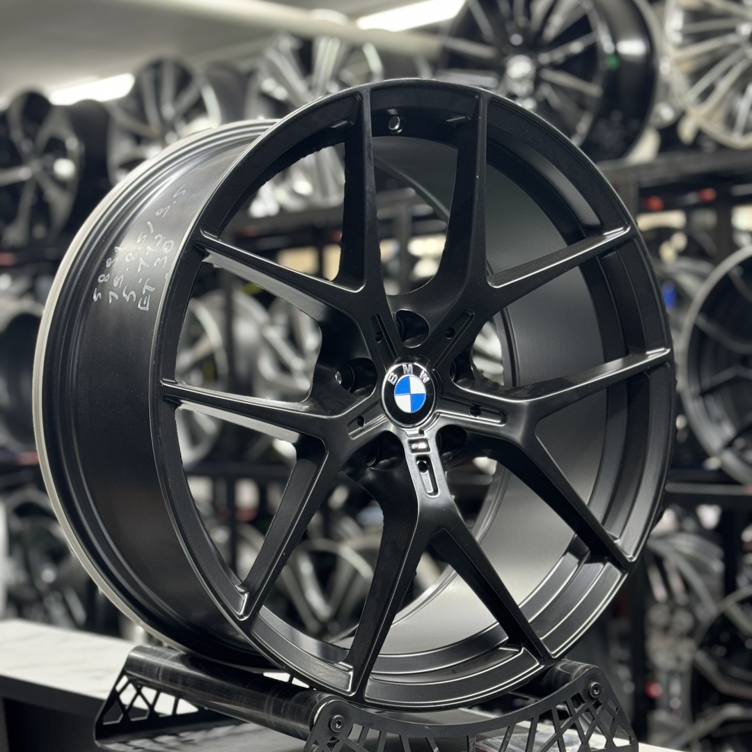 Wheels 5891 8.5/9.5x19/5x112 D66.45 ET30.35 4 диска черный матовый