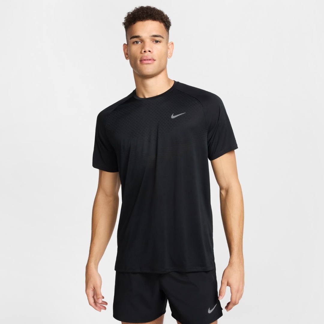 Футболка Nike черный