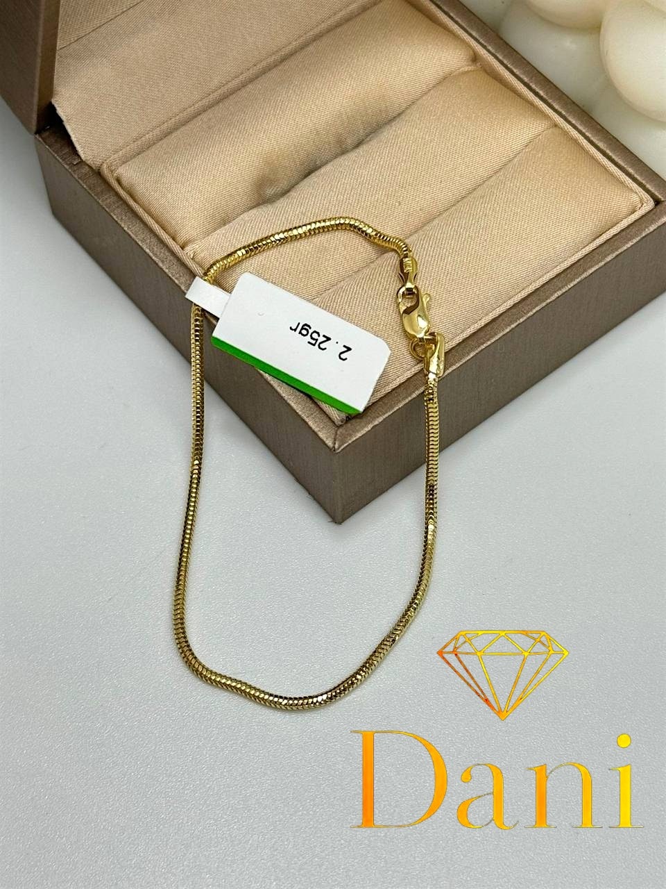 Dani DANI-SR-BR-122 длина 19 см, вес 2.14 г золото, плетение снейк