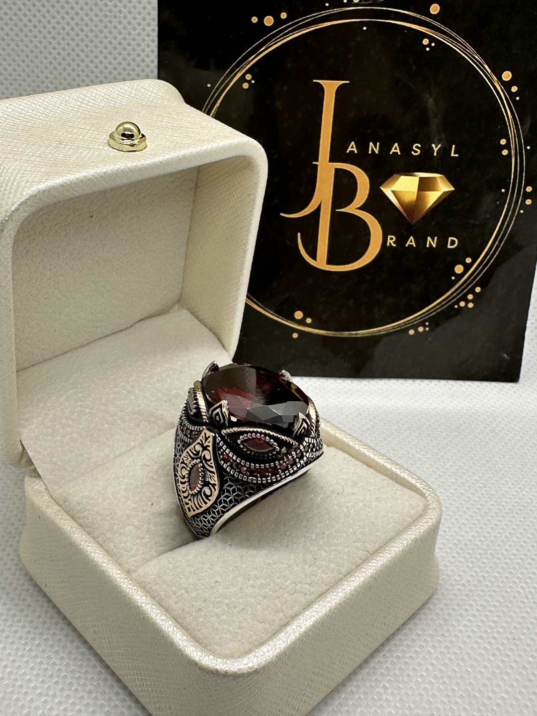 JANASYL Brand JB007 размер 20.5 вес 18 г серебро, гранат