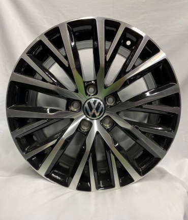 Rainbow Dance Volkswagen 618 8x17/5x112 D57.1 ET45 4 диска черный, серебристый