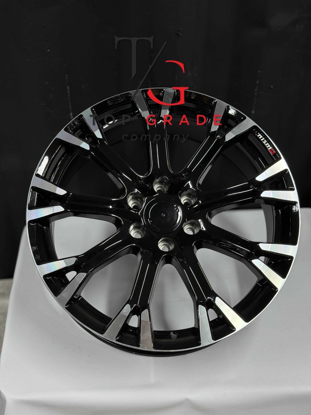 Top Grade TG887 8.5x22/6x139.7 D78.1 ET25 4 диска черный, серебристый