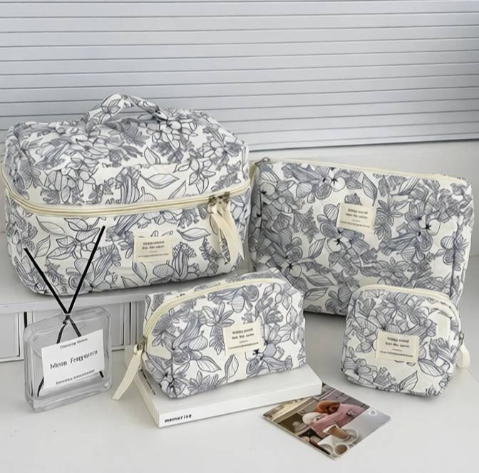 Косметичка текстиль белый 15X23 см