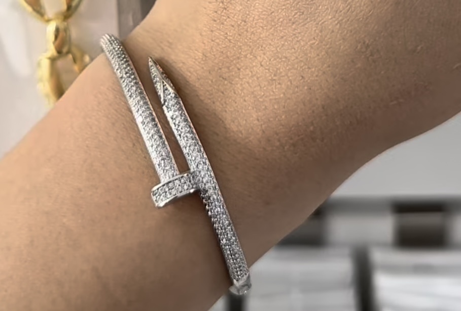 Stainless Steel Картье-гвоздь 03 длина 19 см бижутерный сплав, титан, фианит