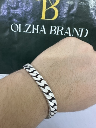 OLZHA BRAND O9 длина 23 см, вес 42 г серебро, плетение панцирное
