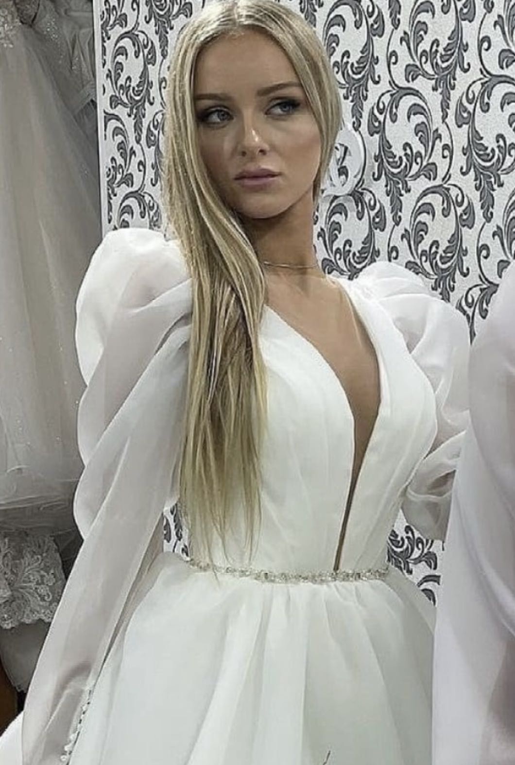 Свадебное платье белый
