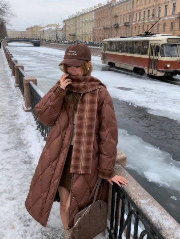 Зимняя куртка коричневый