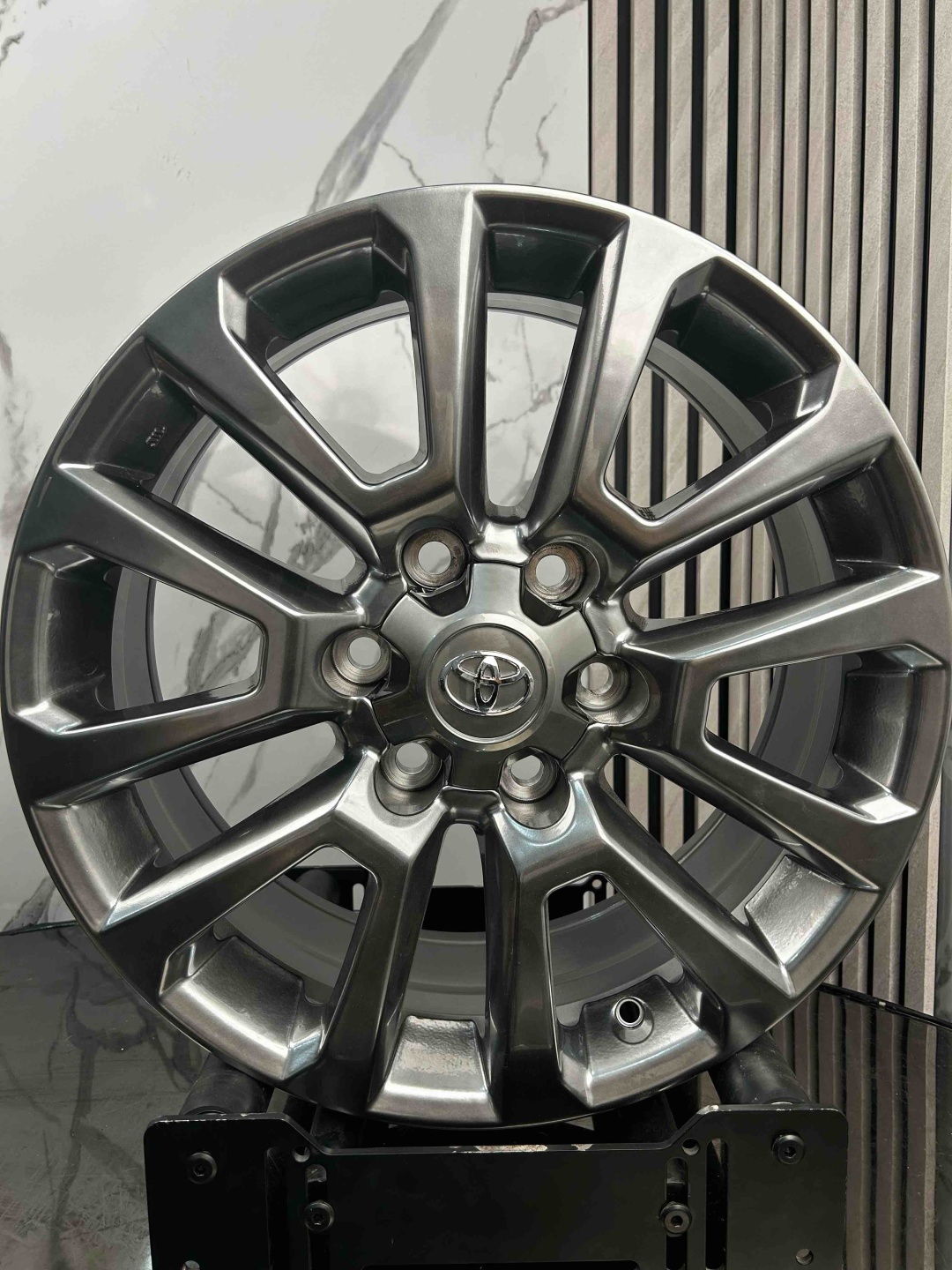 Top Grade EXPRGT5478 7.5x18/6x139.7 D106.2 ET25 4 диска графит