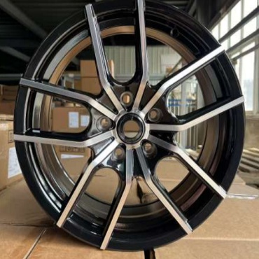 Baochi 5263 7x18/5x114.3 D66.5 ET38 4 диска черный, серебристый