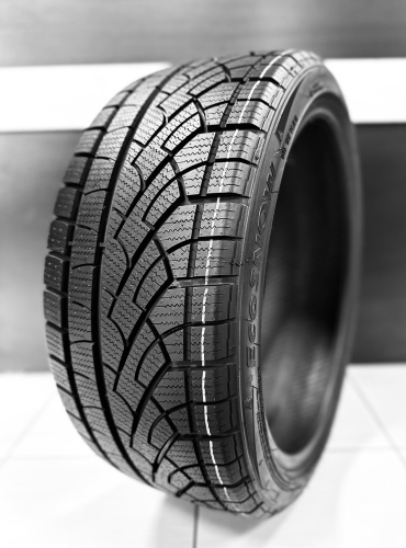 Rapid ECOSNOW 225/40 R18 92 V без шипов