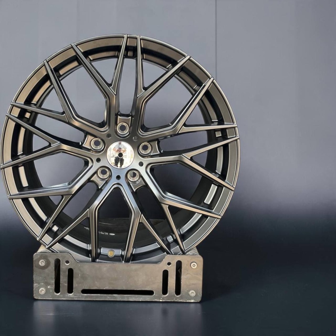Top Grade IBR1009 полу кованные 8x18/5x114.3 D73.1 ET35 4 диска черный, черный матовый