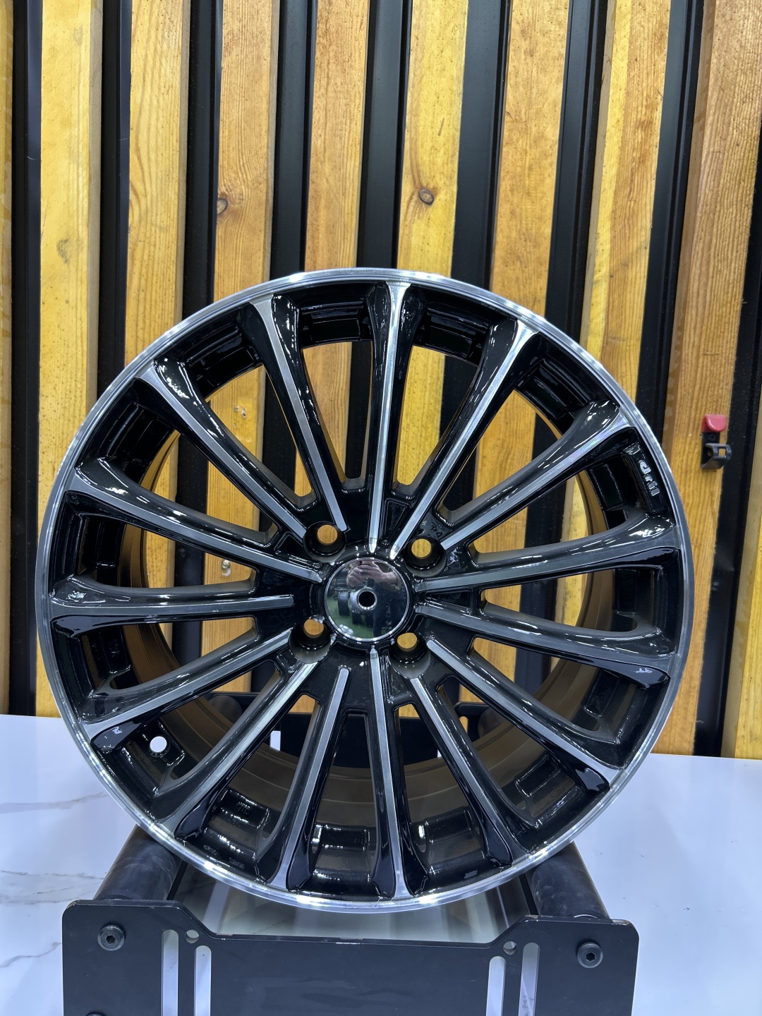 SSM Ssm11 6.5x16/4x100 D67.1 ET35 4 диска черный, серебристый