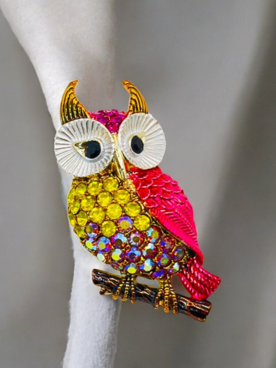 Брошь Hatira медицинское золото, кристаллы Swarovski