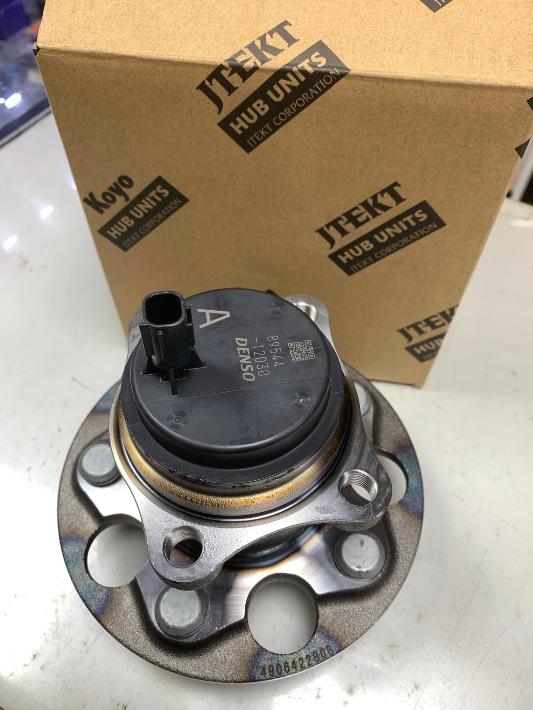 KOYO ступичный узел 3DACF031F15ESAM