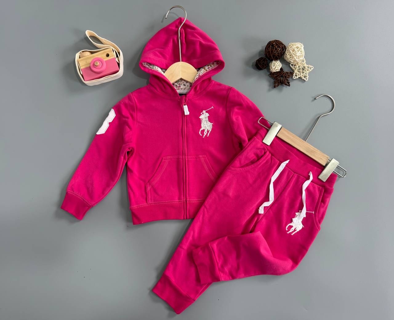 Спортивный костюм GAP фуксия