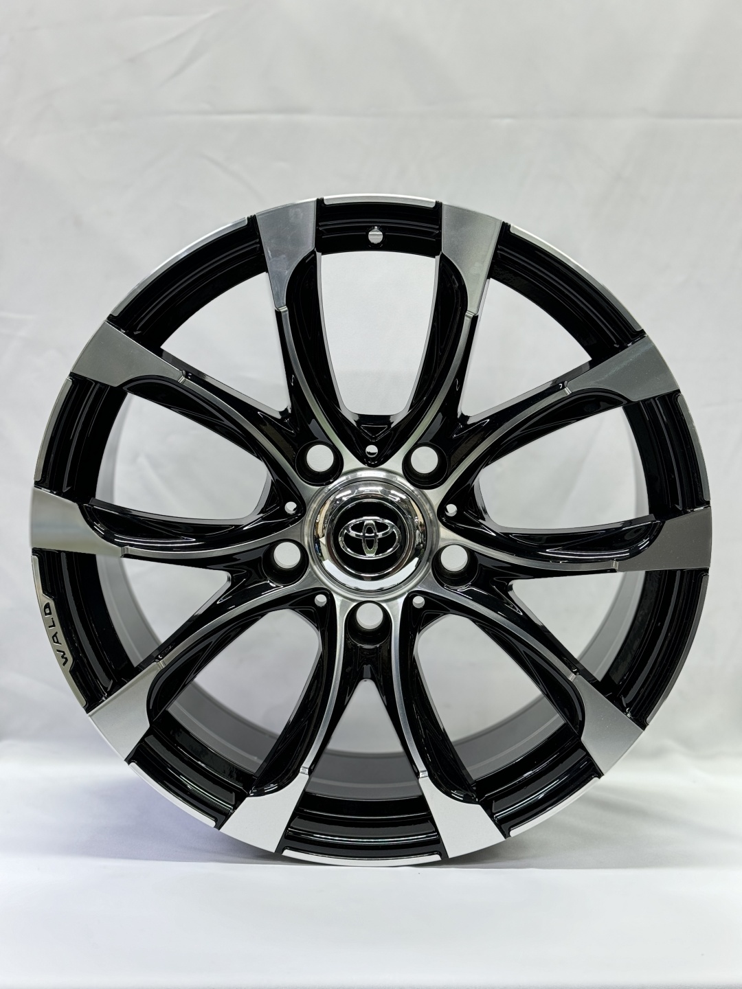 Top Grade 8823 8.5x20/5x150 D110.1 ET50 4 диска черный, серебристый, хром