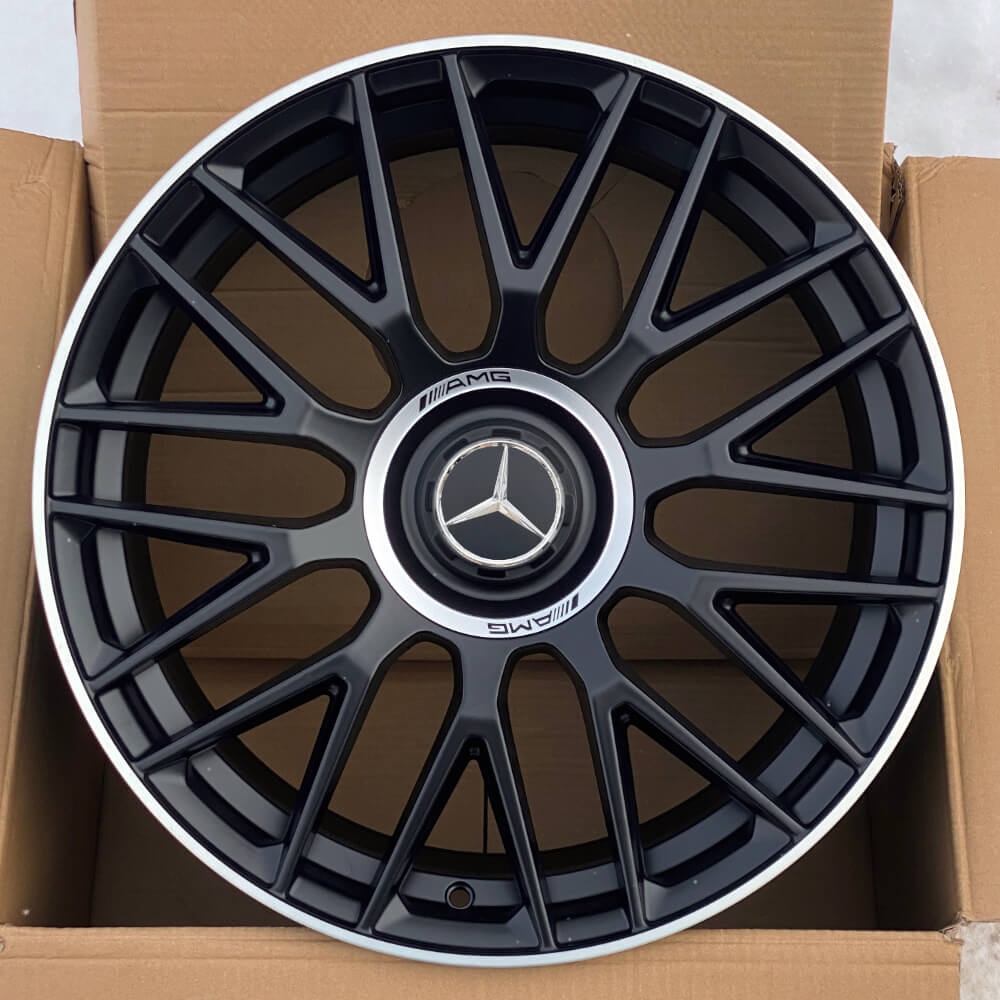 Rainbow Dance Mercedes 1118 8x18/5x112 D66.6 ET35 4 диска черный матовый