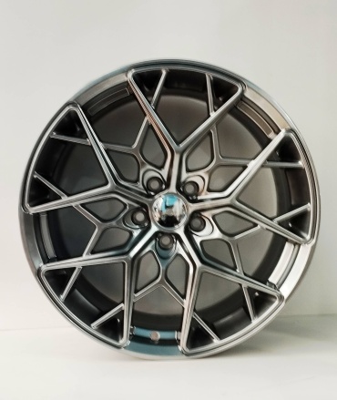 HTL X16 8x18/5x114.3 D73.1 ET35 4 диска графит