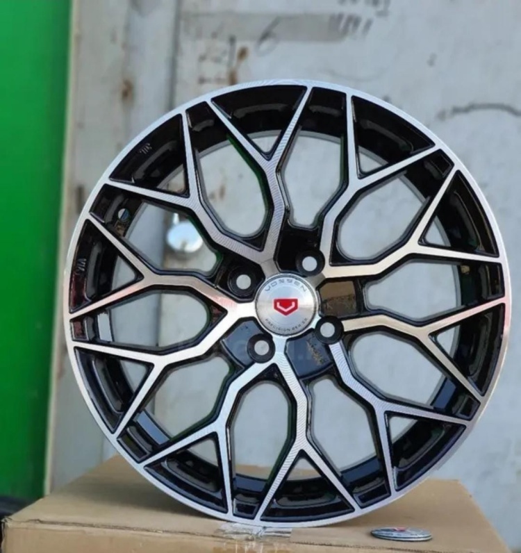 Rainbow Dance NISSAN/MISUBISHI 7x15/4x114.3 D67.1 ET35 4 диска черный, серебристый