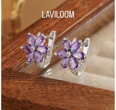 Серьги LAVILOOM цветок вес 3.5 г серебро, аметист