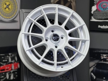 Oz-racing-f5642 7x15/4x100 D73.1 ET38 4 диска черный, серебристый, графит