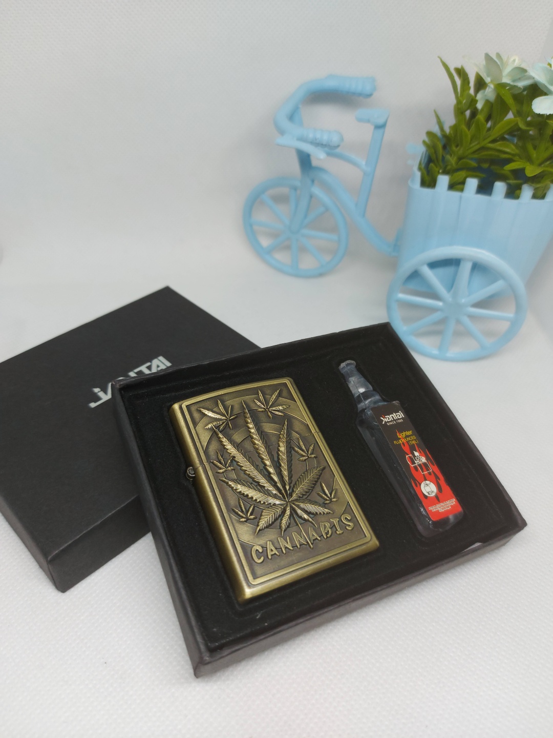 Бензиновая зажигалка 18286543_281212_cannabis Lighter, металлический сплав