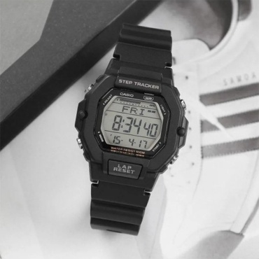 Кварцевые CASIO Наручные часы Sport Step Tracker, электронные, с шагомером пластик