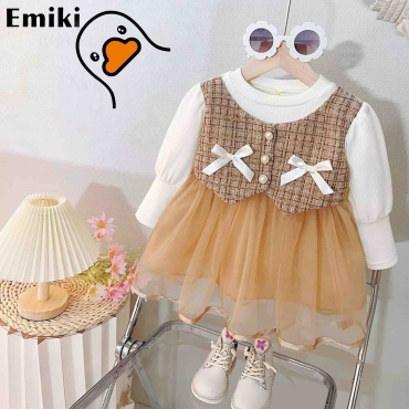 Нарядное платье Emiki бежевый
