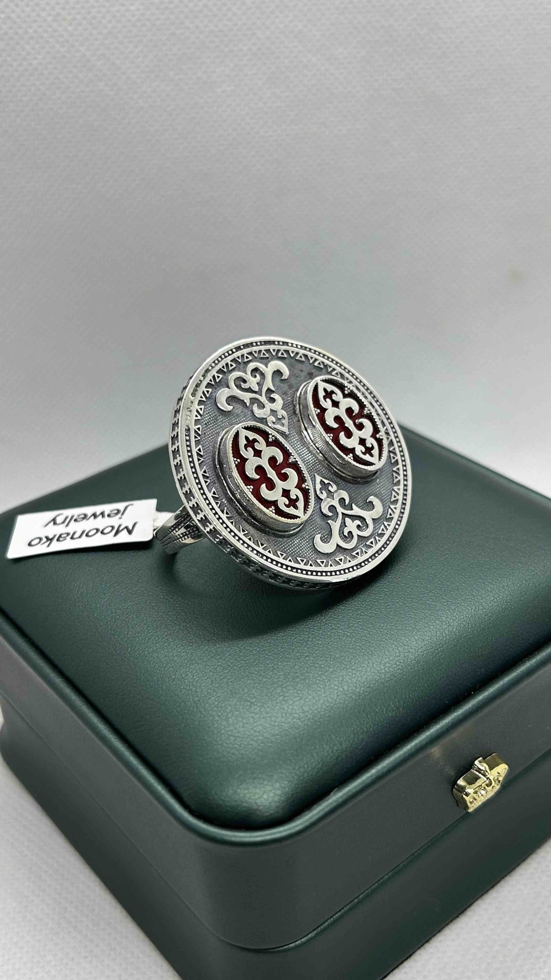 Moonako Jewelry Moon Құдағи жүзік размер регулируемый вес 40 г серебро, пластик