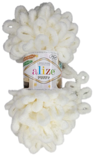 Моток Alize Puffy 62 молочный 9 м 75 г