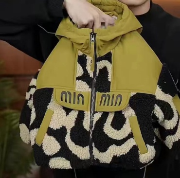 Пальто черный, белый, зеленый