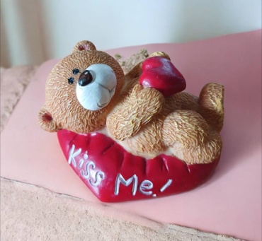 Статуэтка Мишка Kiss me!