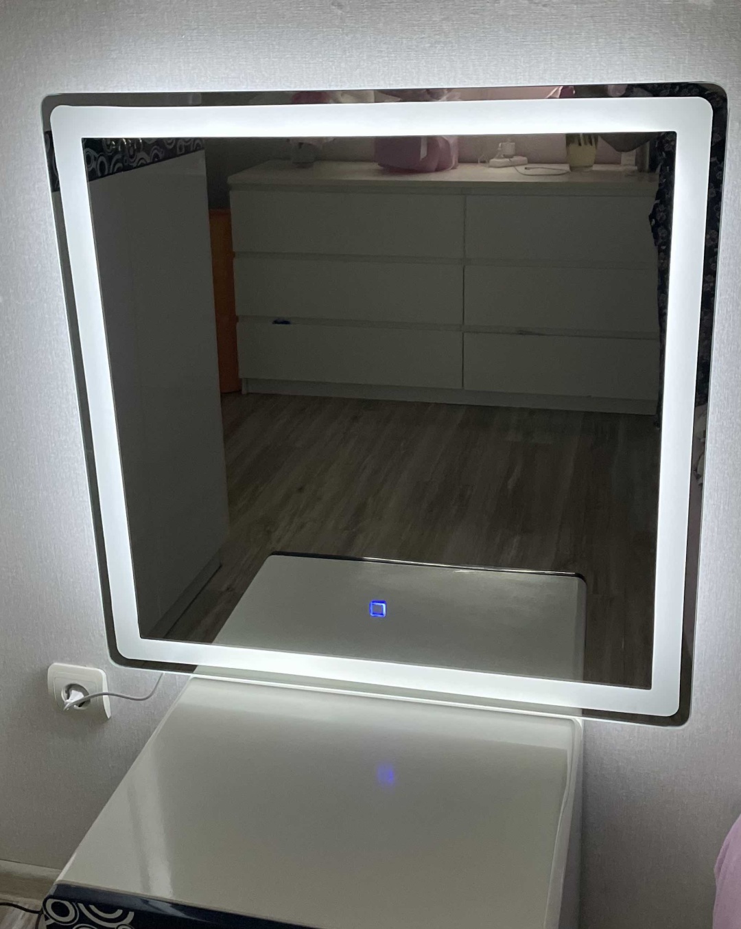 Умное зеркало настенное 70x70 см