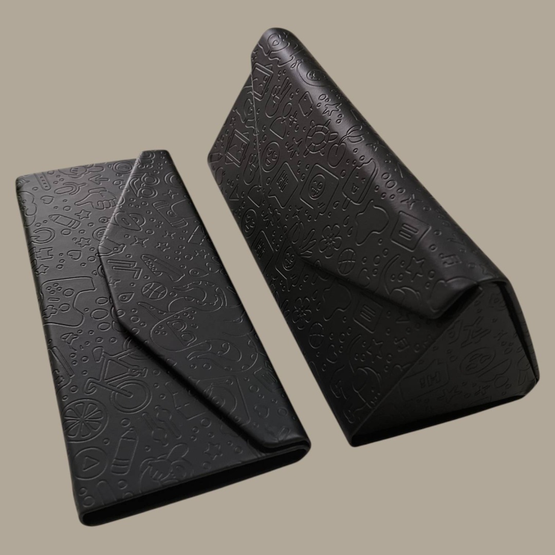 Жесткий футляр искусственная кожа, 6.5 x 7 см черный