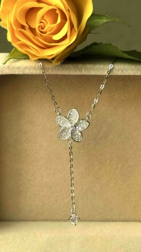 Колье Silver 54654 длина 45 см вес 1.95 г серебро, цирконий