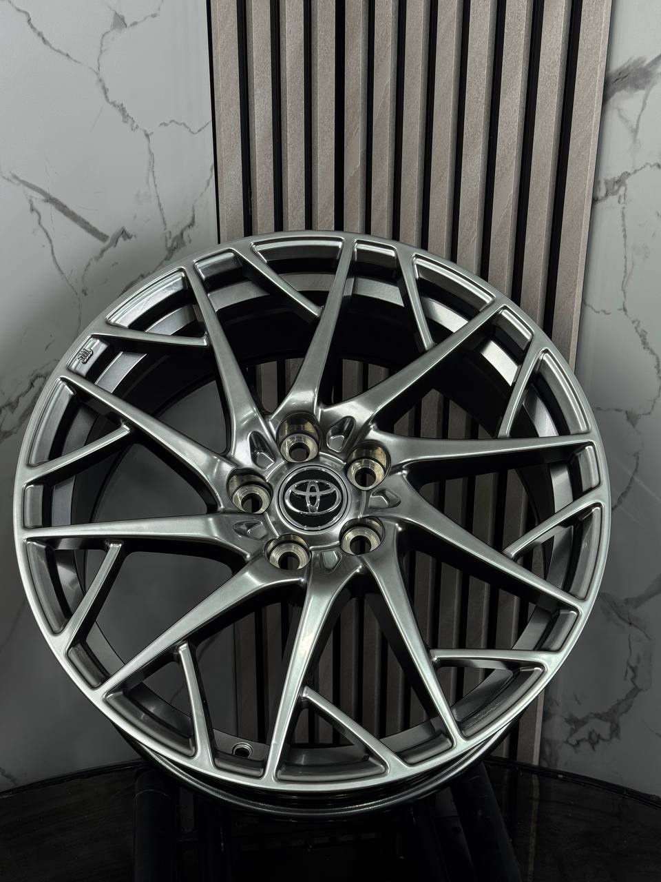 Top Grade LEXUS TOYOTA T/G H3542F 8.5x19/5x114.3 D60.1 ET45 4 диска графит