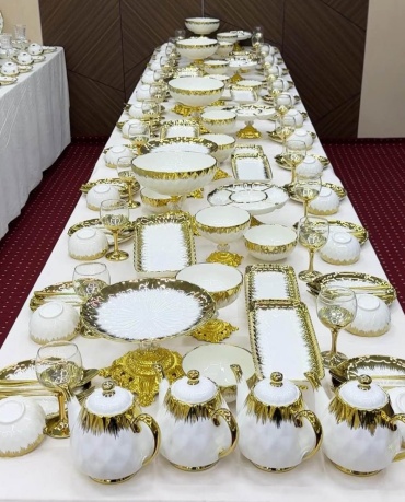 Сервиз чайно-столовый 00770013 196 в 1