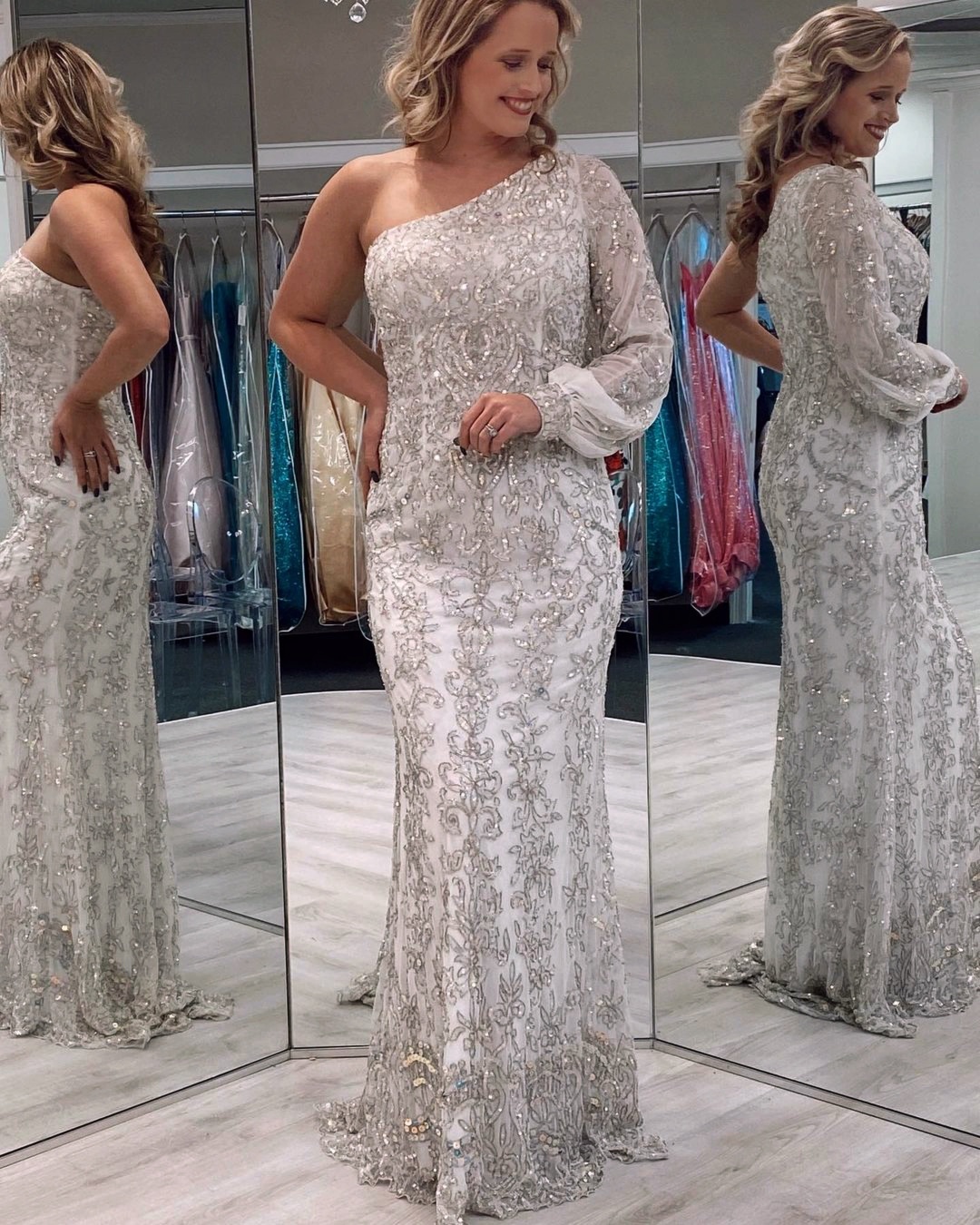 Вечернее платье SHERRI HILL белый, серебристый