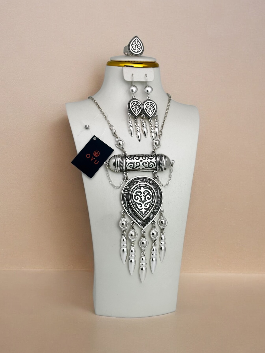OYU 30347760 вес 84 г серебро, без вставок