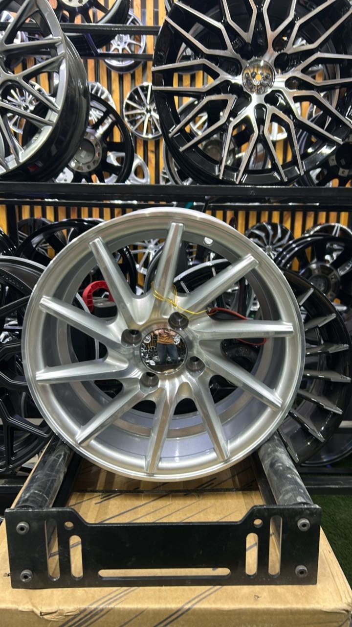 LKN Lkn38318 6x14/4x100 D67.1 ET35 4 диска серебристый