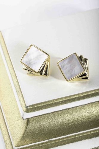 Серьги Lady accessories бижутерный сплав, перламутр