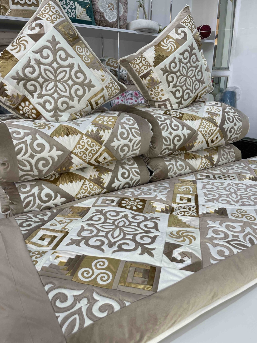 Samruk körpe комплект корпе с подушками 230x80 см, вата, капучино