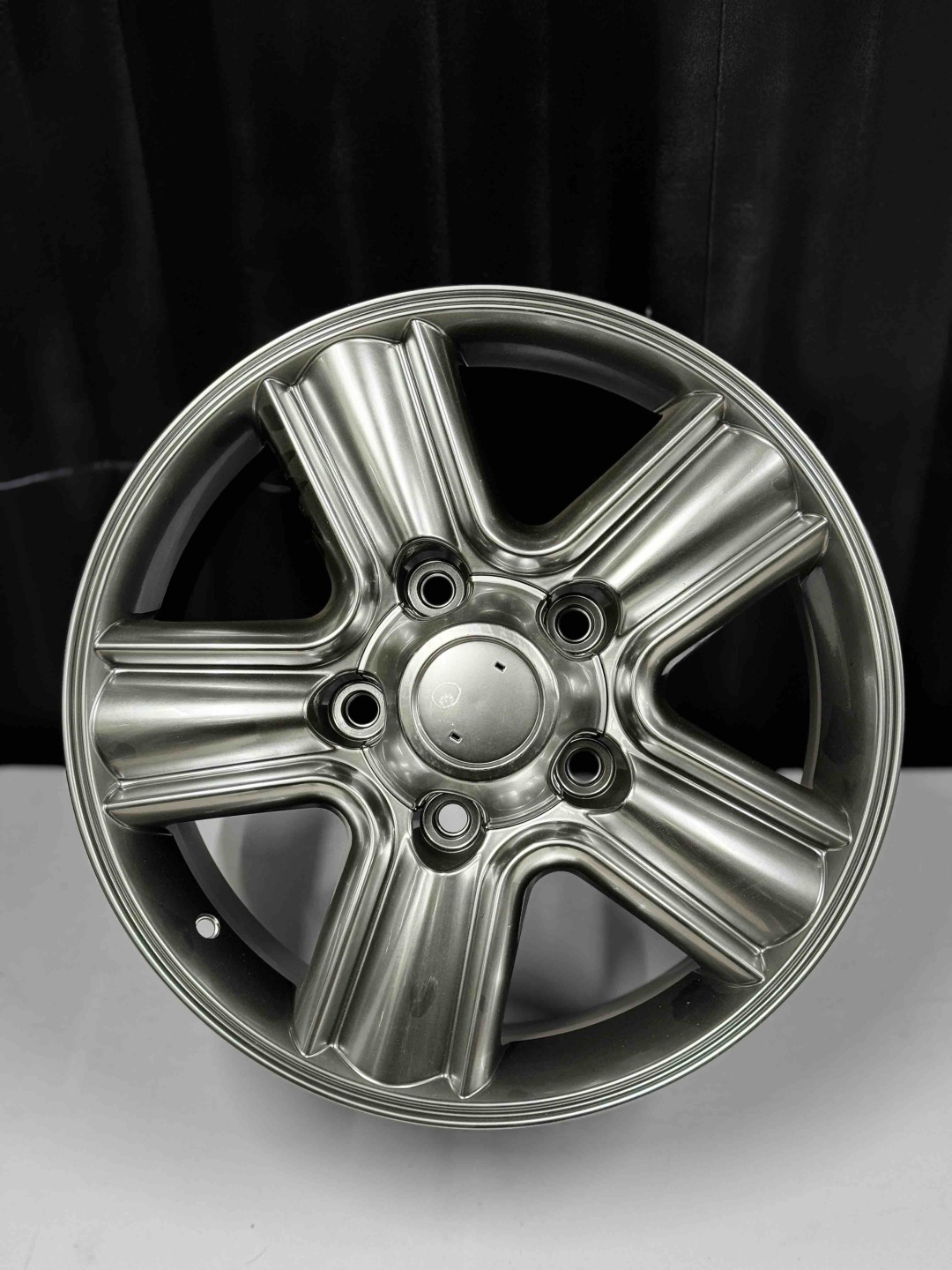 Top Grade Diski0089 8.5x18/5x150 D106.2 ET45 4 диска графит