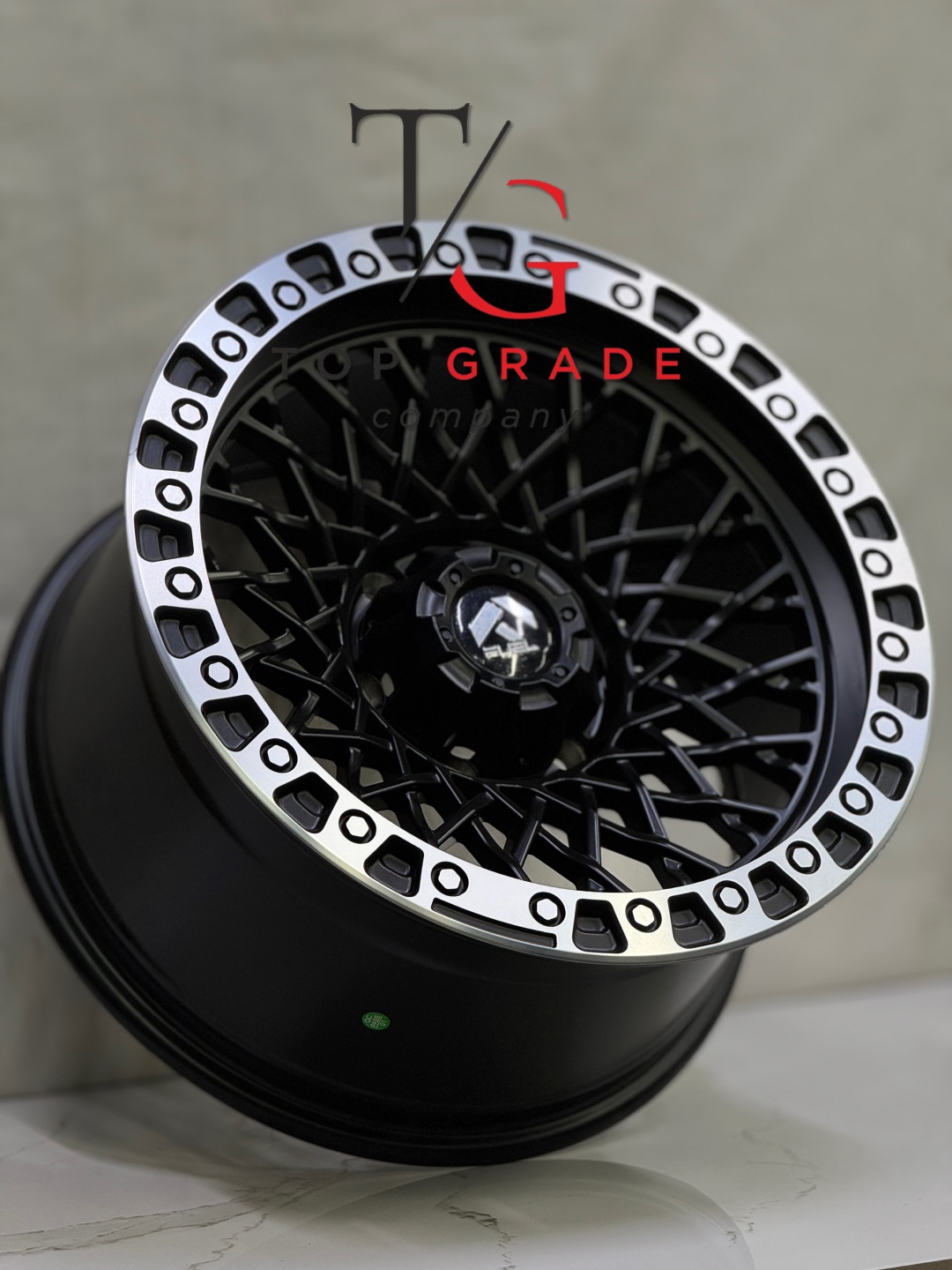 Top Grade Tg0027 9x17/6x139.7 D110 ET0 4 диска черный, серебристый