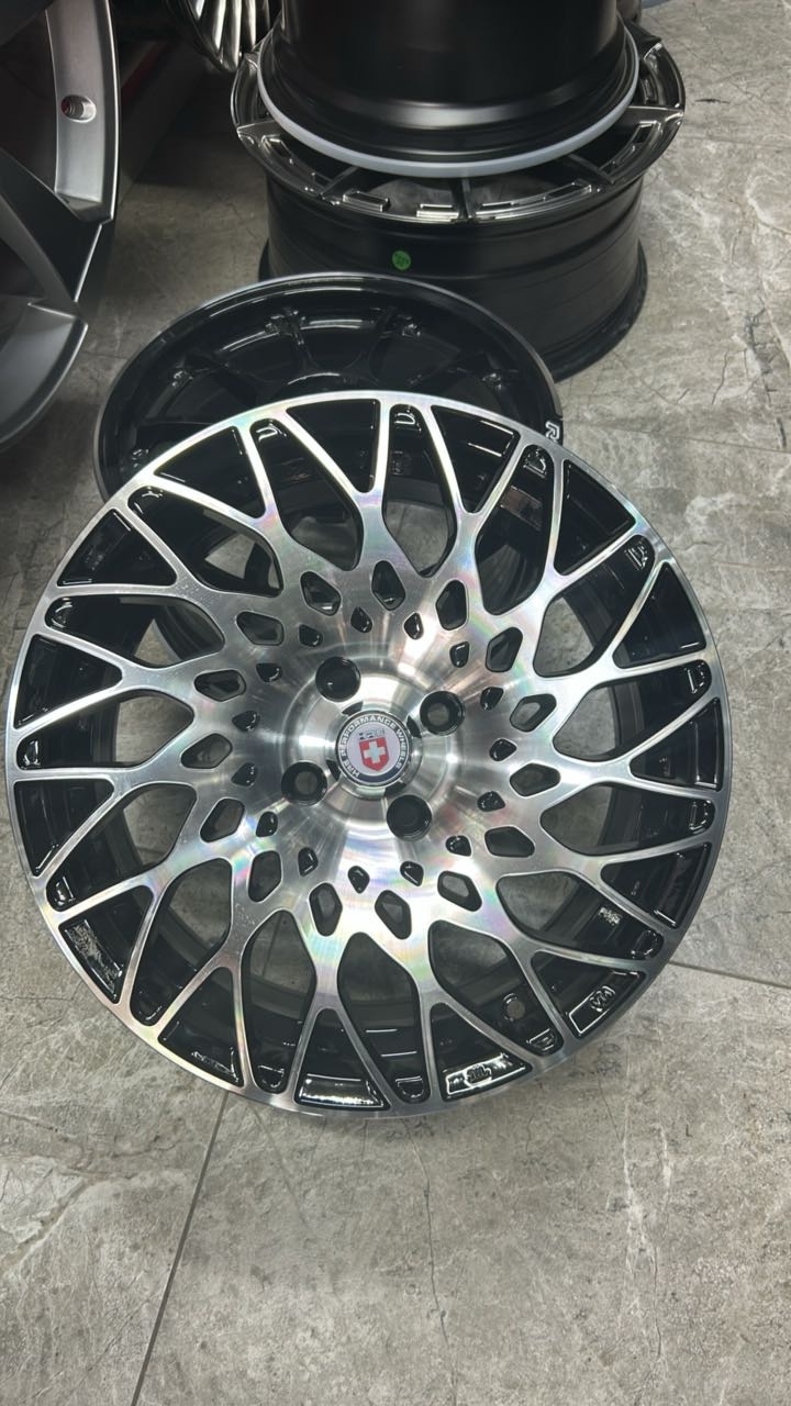 LKN Lkn1921 7x16/4x100 D67.1 ET35 4 диска черный, серебристый